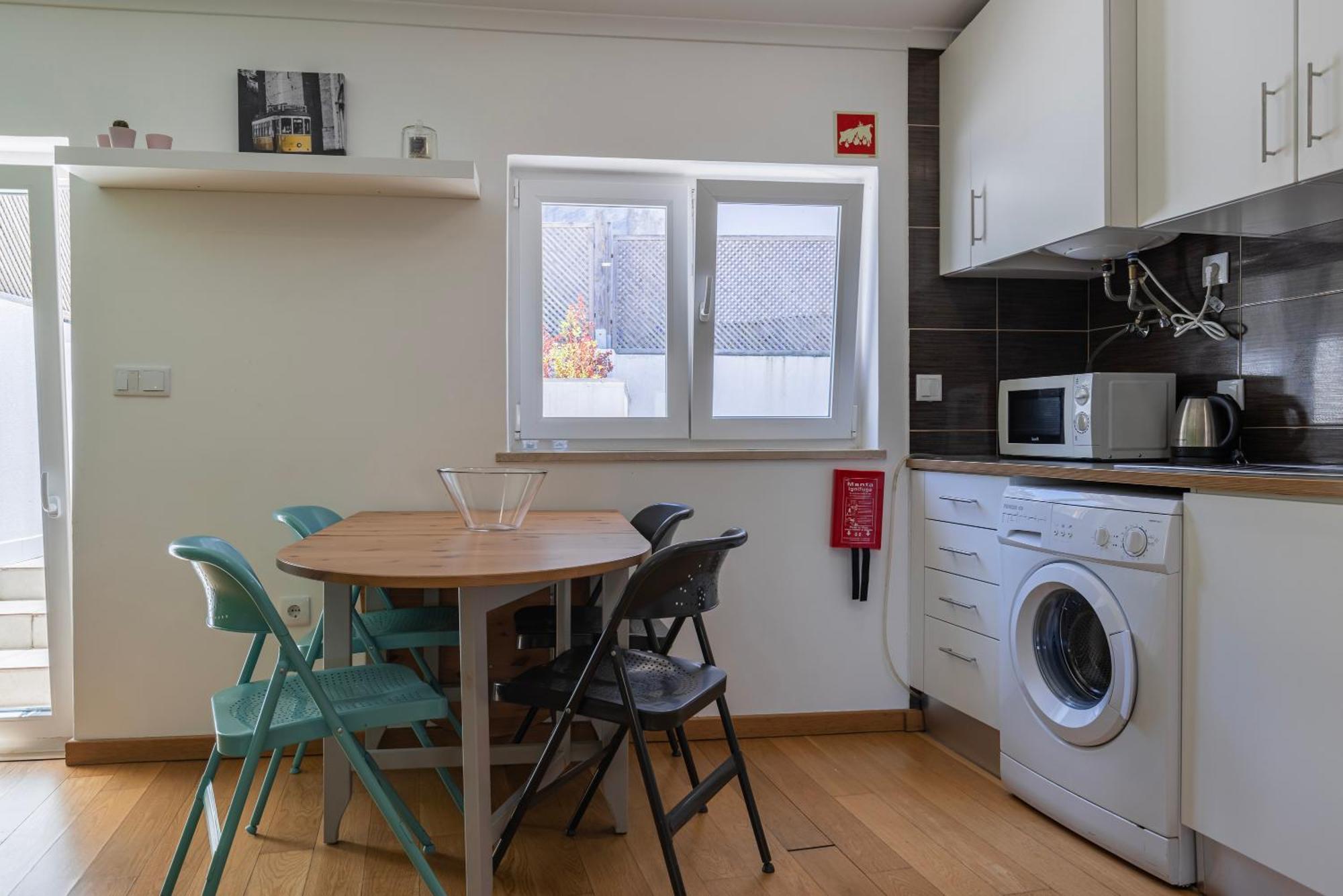 Cute Apartments In City Center By Lovelystay リスボン エクステリア 写真