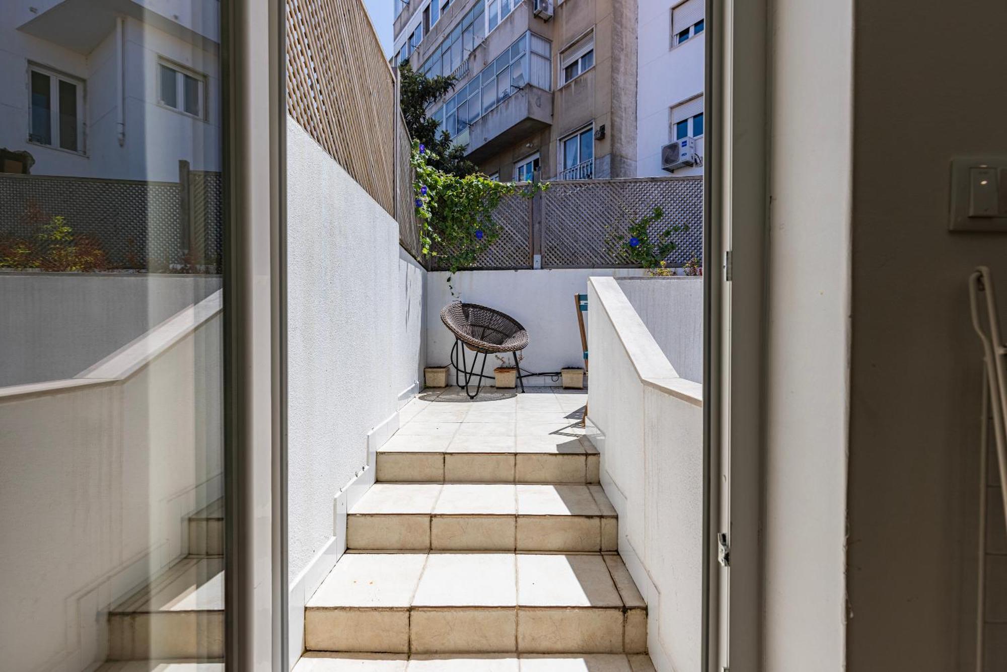 Cute Apartments In City Center By Lovelystay リスボン エクステリア 写真